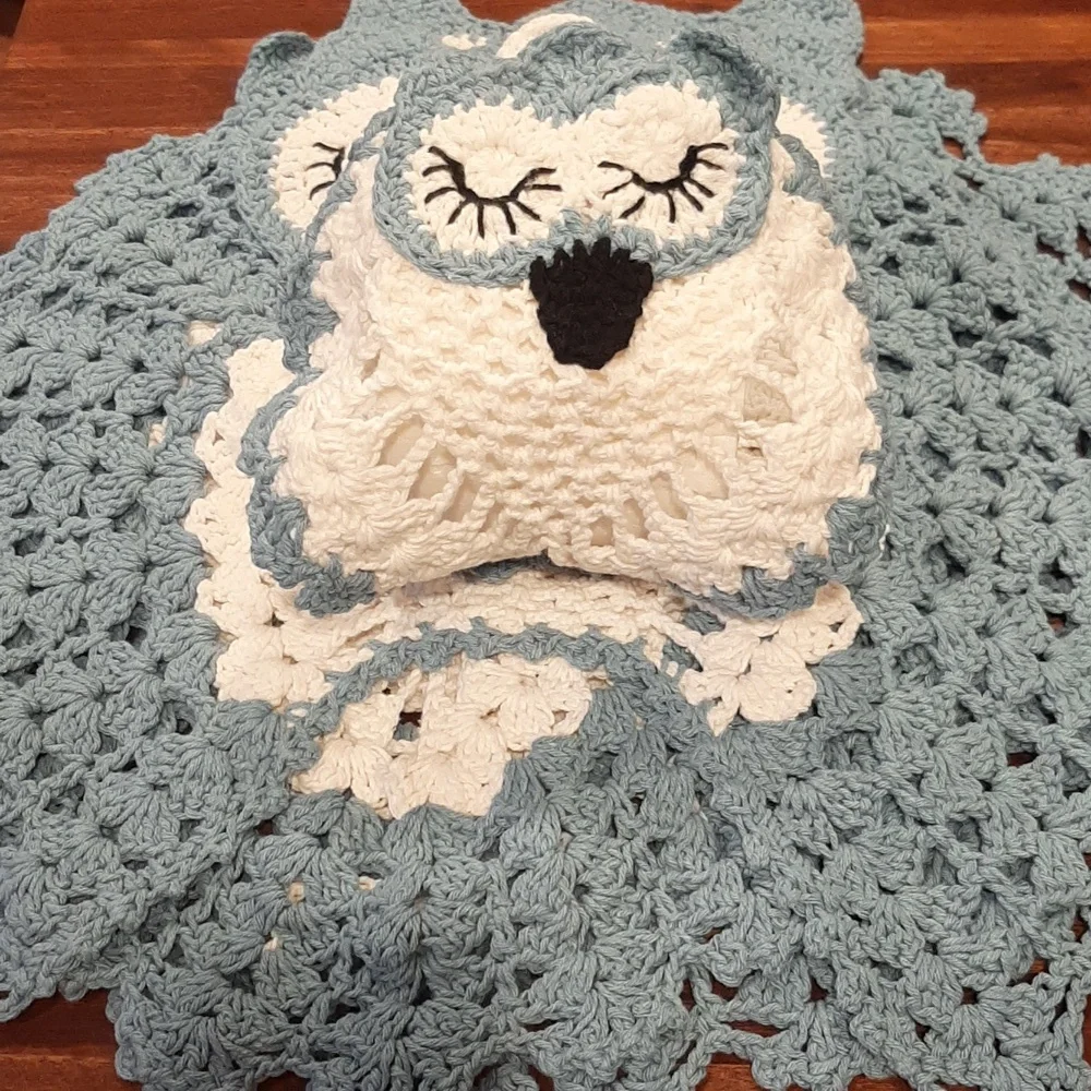 4 Piece Crocheted Owl Bath Room Set